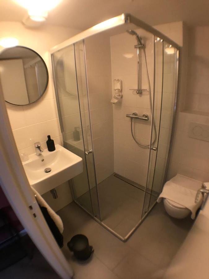 Hotel Van Dyk Valkenburg aan de Geul Esterno foto